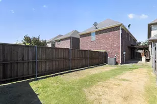 4348 Kestrel Way, Carrollton, TX 75010 - Photo 14