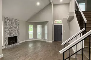 1477 Hampton Rd, Grapevine, TX 76051 - Photo 2