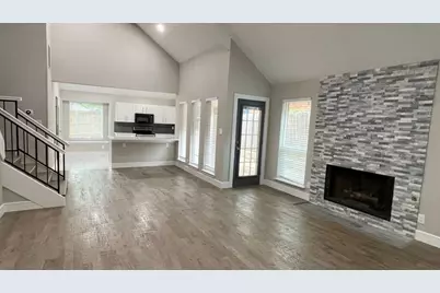 1477 Hampton Road, Grapevine, TX 76051 - Photo 4