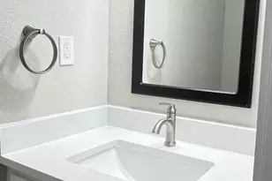 1477 Hampton Rd, Grapevine, TX 76051 - Photo 10