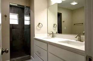 1015 Mitchell Rd, Irving, TX 75060 - Photo 10
