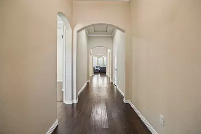 338 Wyndale Drive, Lewisville, TX 75056 - Photo 2