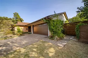 11030 Paddock Cir, Dallas, TX 75238 - Photo 18