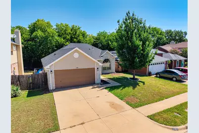 2401 Bennington Drive, Arlington, TX 76018 - Photo 32