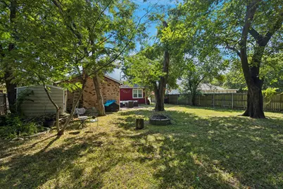 209 Kirksey Street, Waxahachie, TX 75165 - Photo 22
