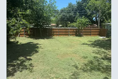 1123 Hansboro Avenue, Dallas, TX 75224 - Photo 2