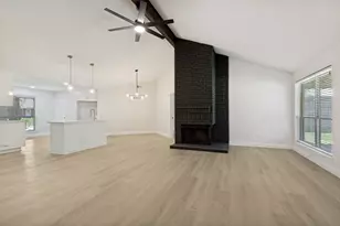 2217 Crystal Creek Ln, Garland, TX 75040 - Photo 6