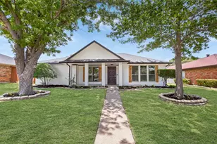 2217 Crystal Creek Ln, Garland, TX 75040 - Photo 2