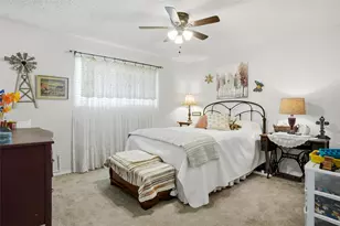 902 Meadowcreek St, Krum, TX 76249 - Photo 10