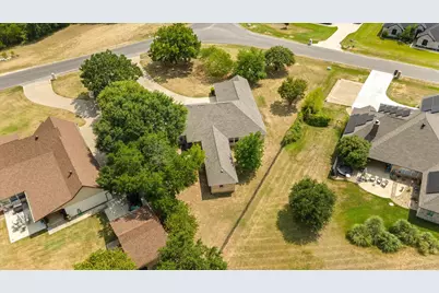 10519 Ravenswood Road, Granbury, TX 76049 - Photo 36