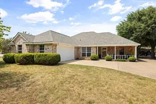 10519 Ravenswood Rd, Granbury, TX 76049 - Photo 2