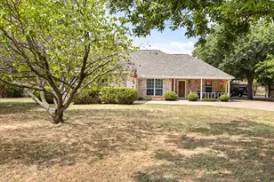 10519 Ravenswood Rd, Granbury, TX 76049 - Photo 4
