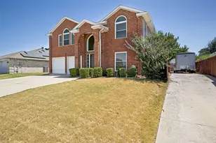 2902 Yukon Dr, Corinth, TX 76210 - Photo 2