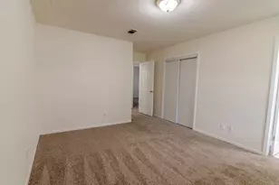 8017 Woodhue Rd, Dallas, TX 75228 - Photo 14