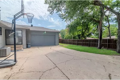 8017 Woodhue Road, Dallas, TX 75228 - Photo 24