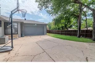 8017 Woodhue Rd, Dallas, TX 75228 - Photo 24