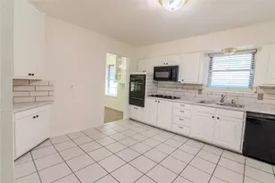 8017 Woodhue Rd, Dallas, TX 75228 - Photo 6