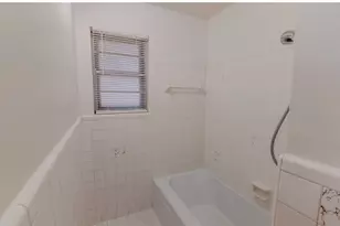 8017 Woodhue Rd, Dallas, TX 75228 - Photo 12