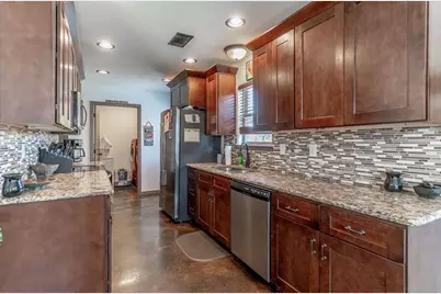 2302 San Saba Court, Granbury, TX 76048 - Photo 8