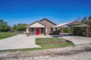 2302 San Saba Ct, Granbury, TX 76048 - Photo 1