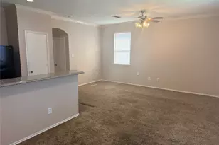 2318 Aldergate Dr, Arlington, TX 76012 - Photo 2