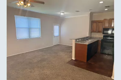 2318 Aldergate Drive, Arlington, TX 76012 - Photo 4