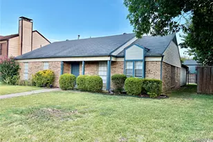 618 Pyramid Dr, Garland, TX 75040 - Photo 2