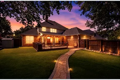 2311 Creekside Circle N, Irving, TX 75063 - Photo 2