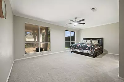 2311 Creekside Circle N, Irving, TX 75063 - Photo 12