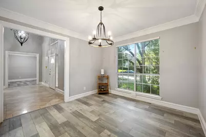 2311 Creekside Circle N, Irving, TX 75063 - Photo 30