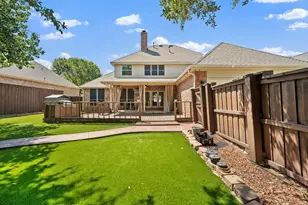 2311 Creekside Cir N, Irving, TX 75063 - Photo 16