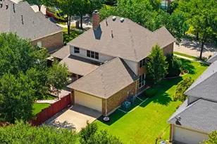 2311 Creekside Cir N, Irving, TX 75063 - Photo 34