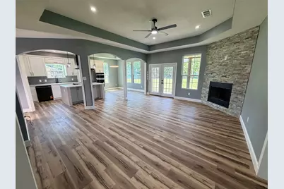 302 E Travis Street, Leonard, TX 75452 - Photo 4