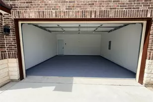 302 E Travis St, Leonard, TX 75452 - Photo 32
