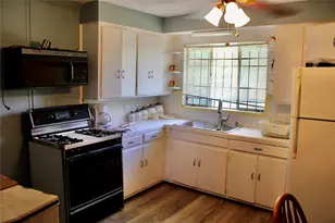 2406 E Illinois Ave, Dallas, TX 75216 - Photo 4