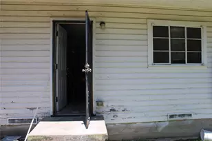 2406 E Illinois Ave, Dallas, TX 75216 - Photo 14