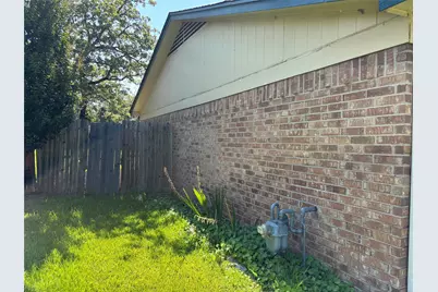 308 Hickorywood Street, Azle, TX 76020 - Photo 20