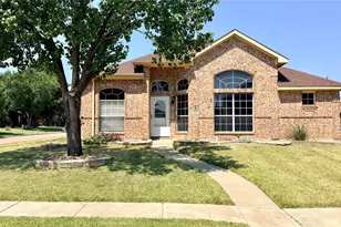 2301 Stratford Dr, Mesquite, TX 75150 - Photo 2