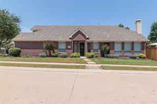 1900 Stonecourt Dr, Bedford, TX 76021 - Photo 2