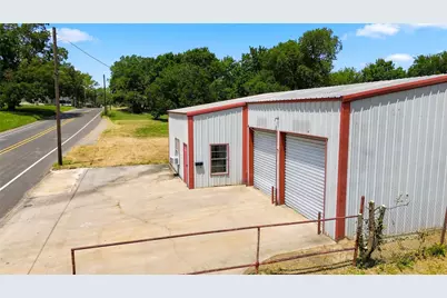 901 E Dallas Avenue, Cooper, TX 75432 - Photo 4
