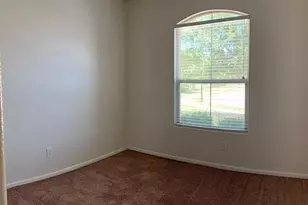 945 Loftin St, Crowley, TX 76036 - Photo 10