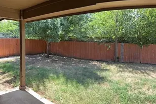 945 Loftin St, Crowley, TX 76036 - Photo 12