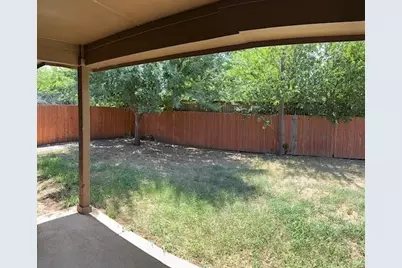 945 Loftin Street, Crowley, TX 76036 - Photo 12