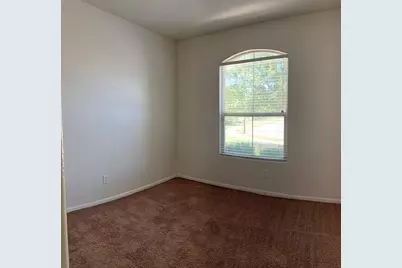 945 Loftin Street, Crowley, TX 76036 - Photo 10