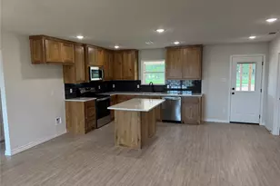 188 Altom Rd, Springtown, TX 76082 - Photo 2