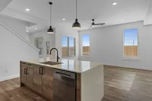 1789 N Peach Creek Dr, Dayton, TX 77535 - Photo 6