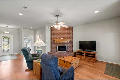 1237 Beachview, Seven Points, TX 75143 - Photo 4