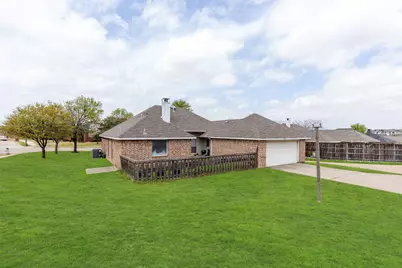 4500 Saddlebrook Drive, Carrollton, TX 75010 - Photo 26