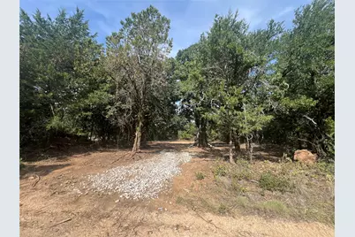 144 Mulberry Street, Bowie, TX 76230 - Photo 4