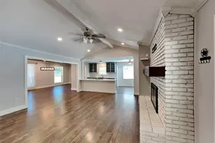 3704 Astoria Dr, Arlington, TX 76013 - Photo 4